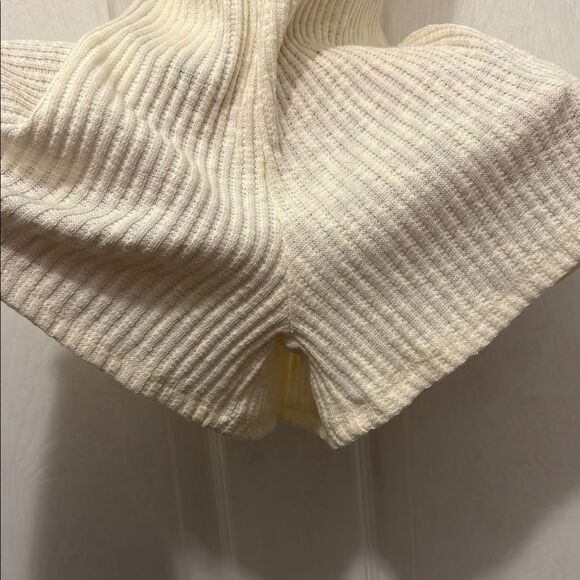 Forever21 Crisscross Romper - Picture 3 of 8